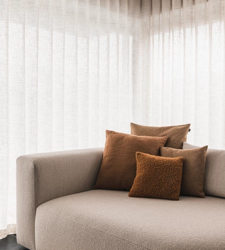 wavegordijnen met een zetel voor