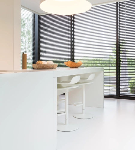 Zwarte aluminium lamellen