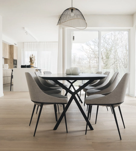Schuifgordijnen in modern appartement in Ingelmunster